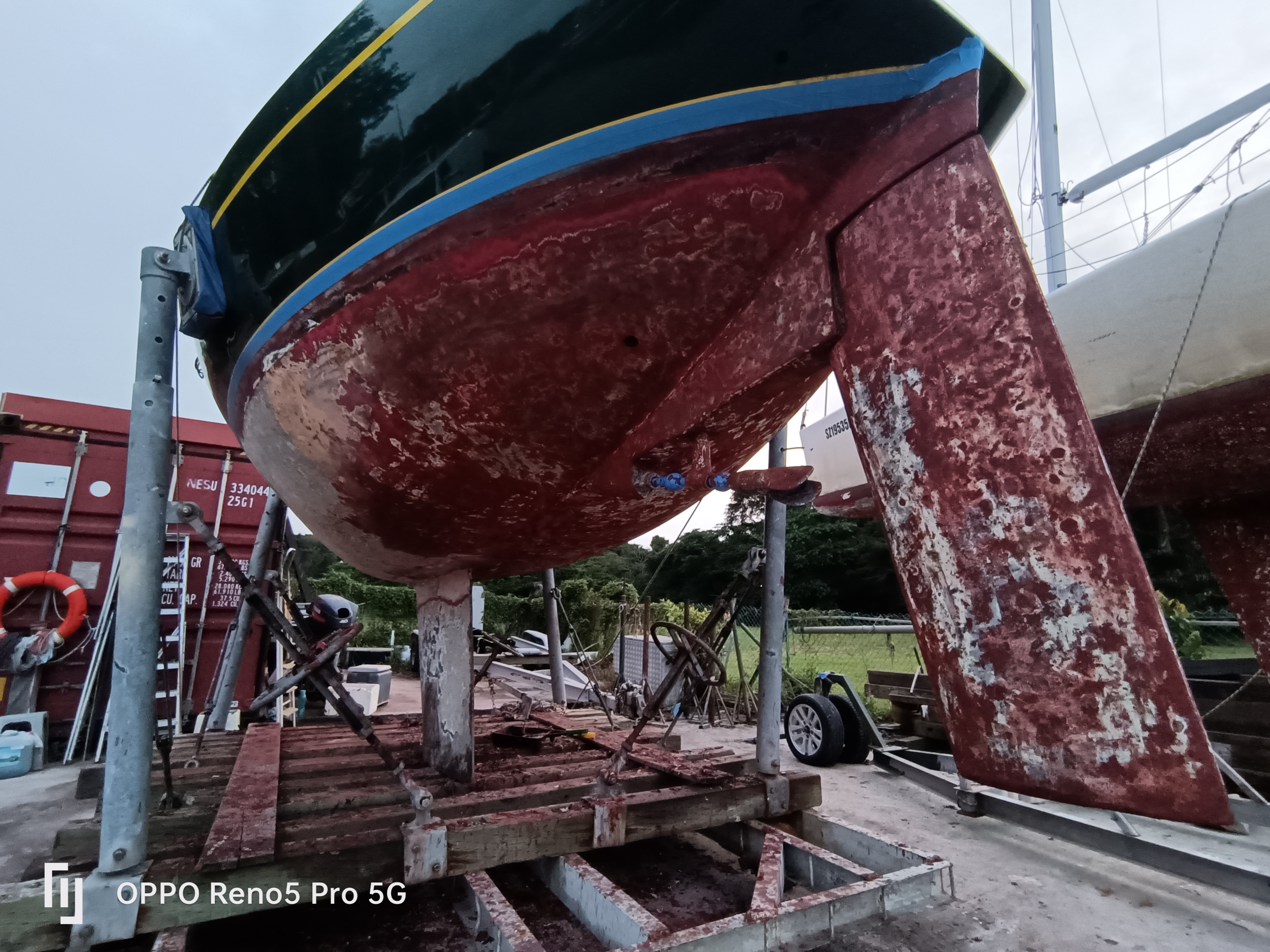 Hull and superstructure coating — surface preparation and coating detail