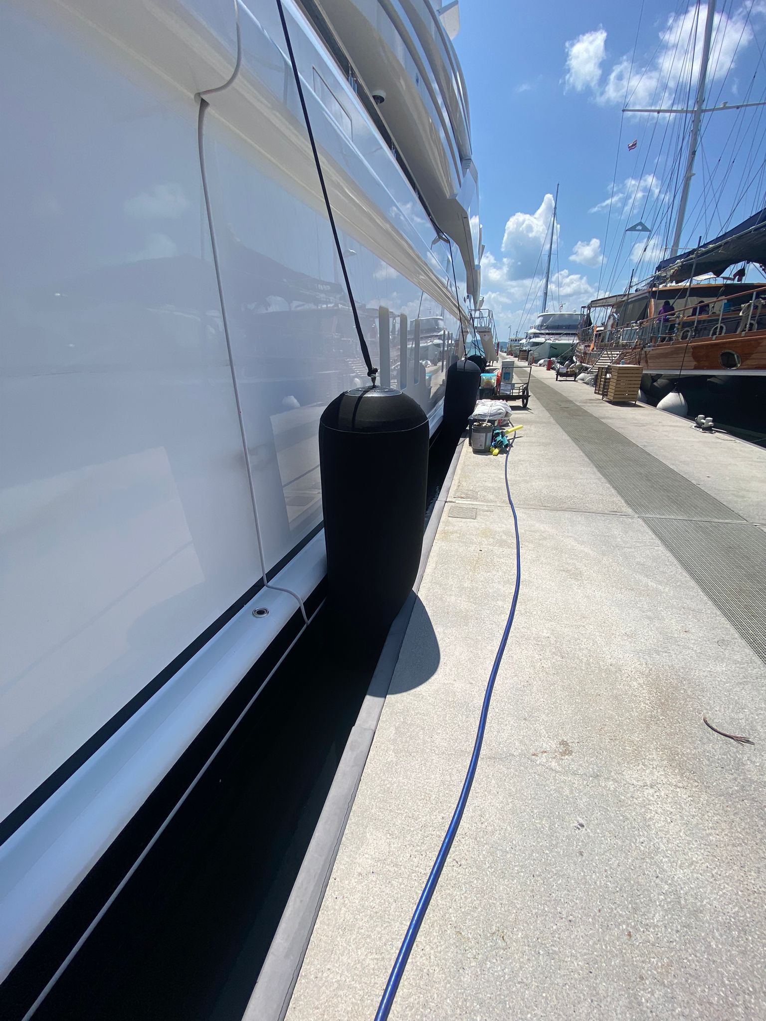 Professional yacht polishing project 2 — rotary polishing in progress