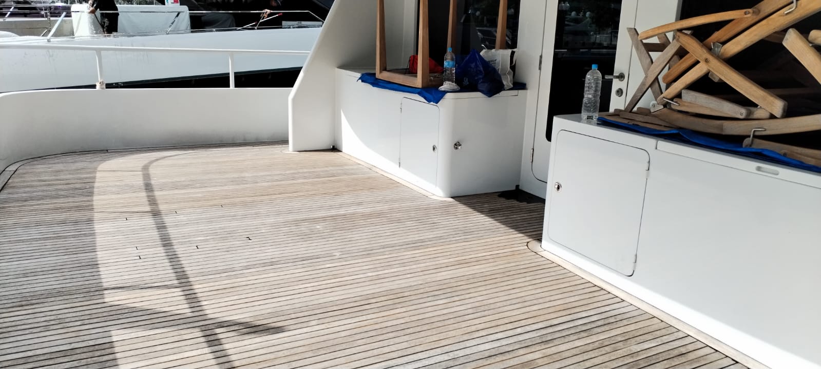Yacht hull restoration project 1 — completed refinishing