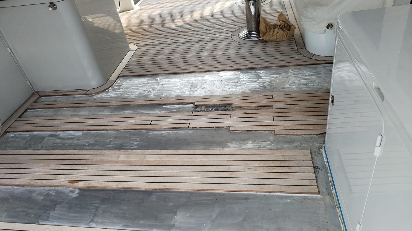 Yacht hull restoration project 1 — before refinishing